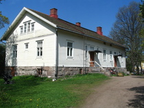 Olimme kakkukahveilla Vilkkimäen meijerissä.